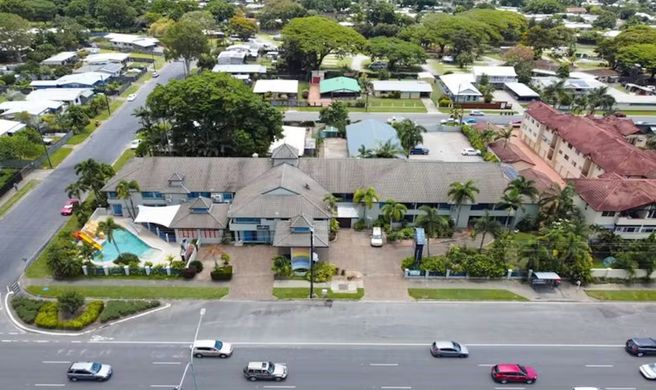 Cairns Southside International Inn Exterior