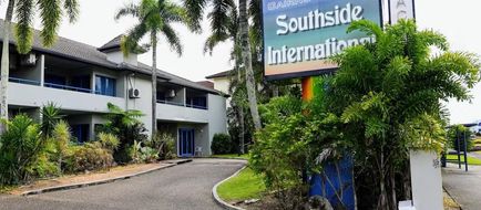 Cairns Southside International Inn Exterior