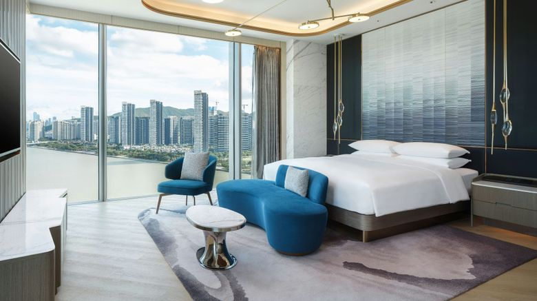 <b>Renaissance Zhuhai Hotel Suite</b>. Images powered by <a href="https://www.leonardoworldwide.com/" title="Leonardo Worldwide" target="_blank">Leonardo</a>.