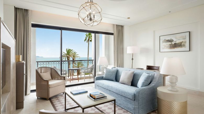 <b>St Regis La Bahia Blanca Resort Suite</b>. Images powered by <a href="https://www.leonardoworldwide.com/" title="Leonardo Worldwide" target="_blank">Leonardo</a>.