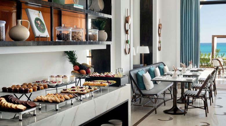 <b>St Regis La Bahia Blanca Resort Restaurant</b>. Images powered by <a href="https://www.leonardoworldwide.com/" title="Leonardo Worldwide" target="_blank">Leonardo</a>.