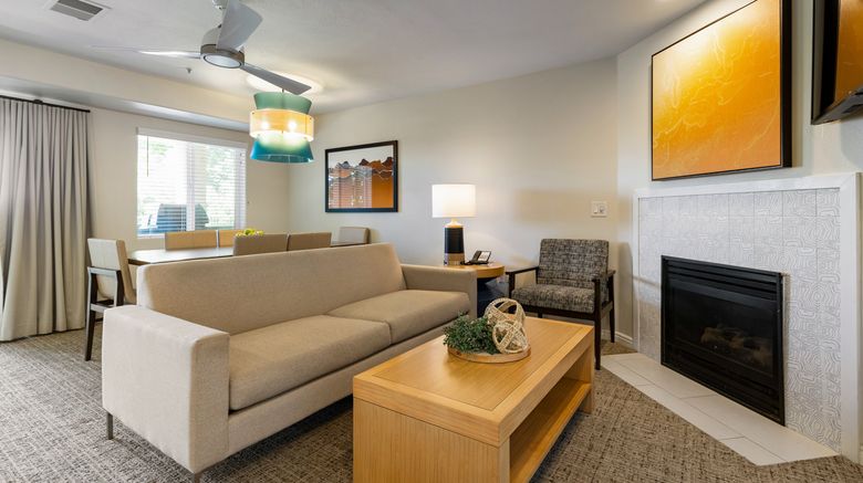 <b>Worldmark St George Room</b>. Images powered by <a href="https://www.leonardoworldwide.com/" title="Leonardo Worldwide" target="_blank">Leonardo</a>.