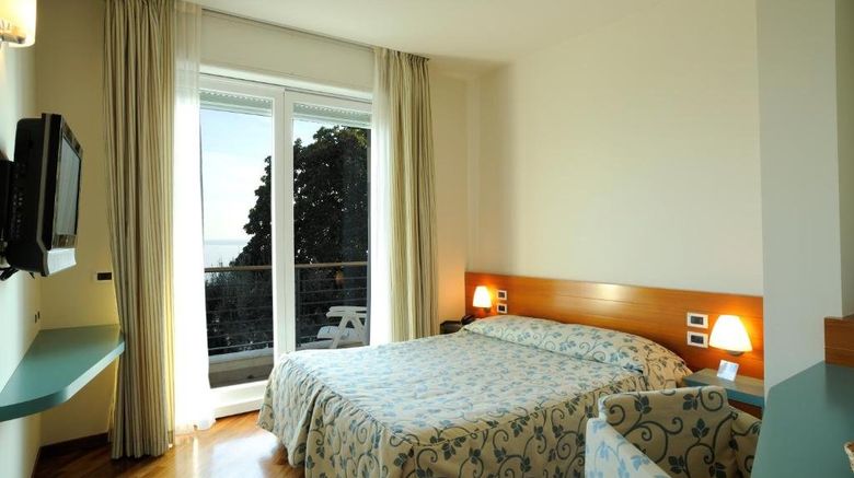 <b>Hotel Leroi Room</b>. Images powered by <a href="https://www.leonardoworldwide.com/" title="Leonardo Worldwide" target="_blank">Leonardo</a>.