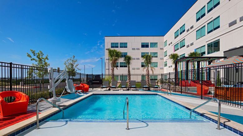 <b>Aloft San Antonio UTSA Area Pool</b>. Images powered by <a href="https://www.leonardoworldwide.com/" title="Leonardo Worldwide" target="_blank">Leonardo</a>.