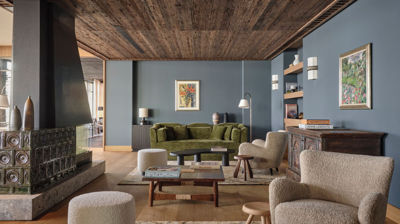 <b>Chiemgauhof Lakeside Retreat Lobby</b>. Images powered by <a href="https://www.leonardoworldwide.com/" title="Leonardo Worldwide" target="_blank">Leonardo</a>.