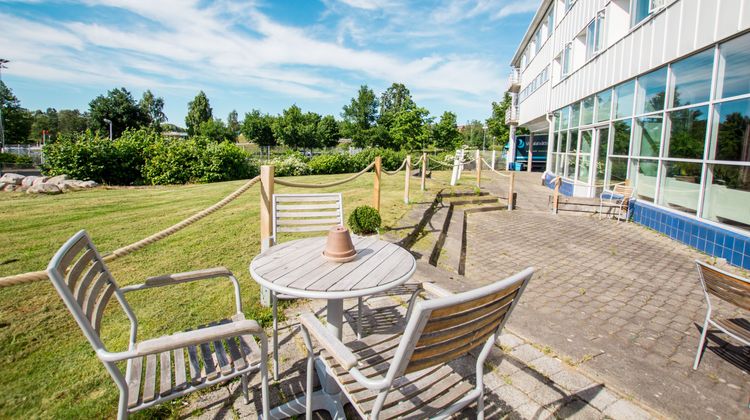 First Hotel Jonkoping Exterior