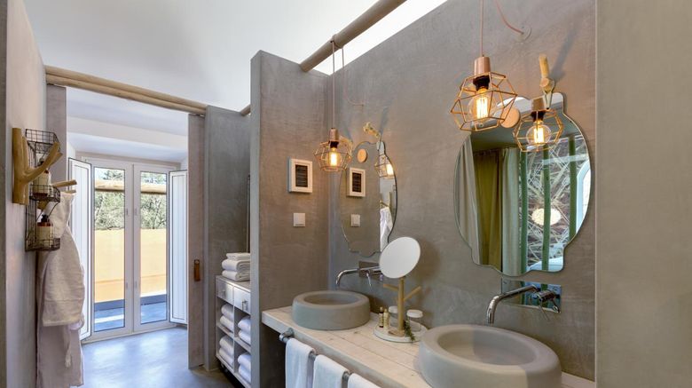 <b>Luz Charming Houses Room</b>. Images powered by <a href="https://www.leonardoworldwide.com/" title="Leonardo Worldwide" target="_blank">Leonardo</a>.