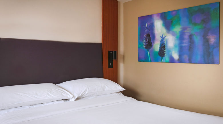 <b>The Highwayman Hotel Chesterfield Room</b>. Images powered by <a href="https://www.leonardoworldwide.com/" title="Leonardo Worldwide" target="_blank">Leonardo</a>.
