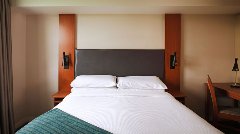 <b>The Highwayman Hotel Chesterfield Room</b>. Images powered by <a href="https://www.leonardoworldwide.com/" title="Leonardo Worldwide" target="_blank">Leonardo</a>.
