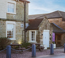 The Highwayman Hotel Chesterfield Exterior