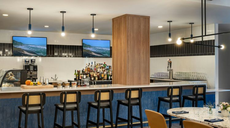 Delta Hotels Jacksonville Deerwood Restaurant
