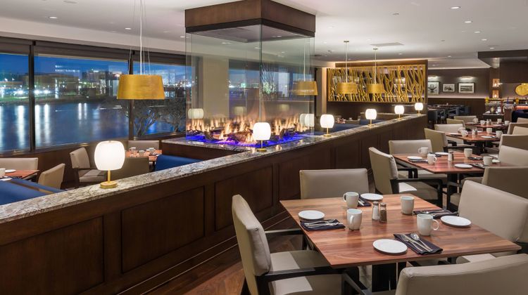 South Sioux City Marriott Riverfront Restaurant