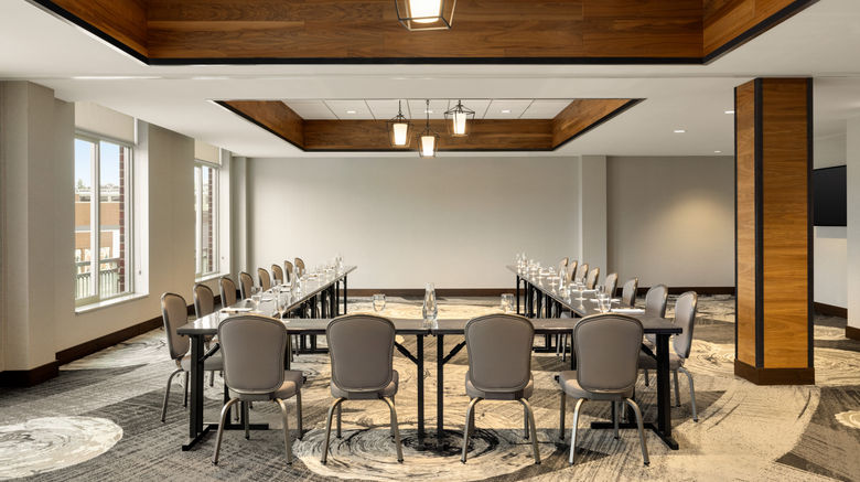 <b>Hotel Indigo Naperville Riverwalk Meeting</b>. Images powered by <a href="https://www.leonardoworldwide.com/" title="Leonardo Worldwide" target="_blank">Leonardo</a>.