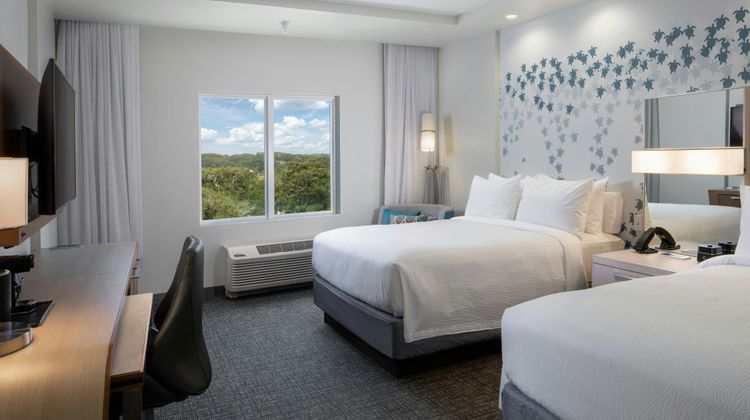 Courtyard by Marriott Amelia Island Room