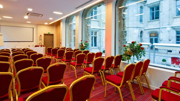 Hotel de Bourgtheroulde, Autograph Meeting