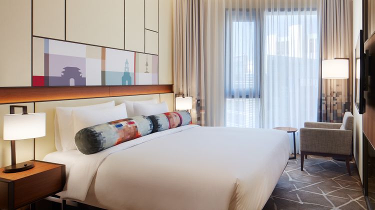 Aloft Seoul Myeongdong Suite