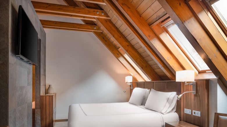 <b>AC Baqueira Ski Resort, Autograph Suite</b>. Images powered by <a href="https://www.leonardoworldwide.com/" title="Leonardo Worldwide" target="_blank">Leonardo</a>.