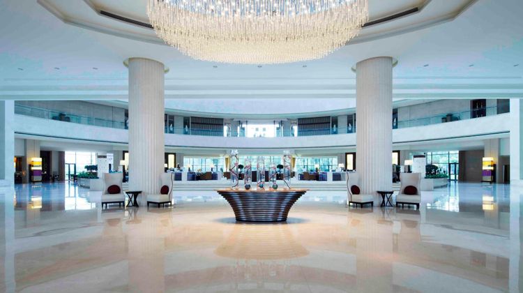 Renaissance Tianjin Lakeview Hotel Lobby