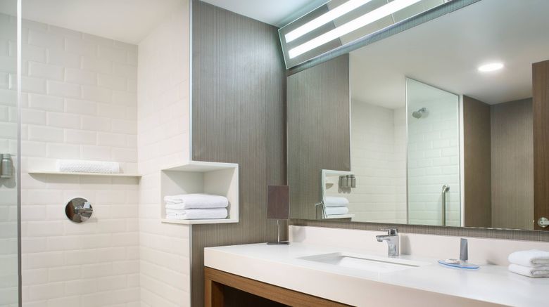 <b>Courtyard Merida Downtown Room</b>. Images powered by <a href="https://www.leonardoworldwide.com/" title="Leonardo Worldwide" target="_blank">Leonardo</a>.