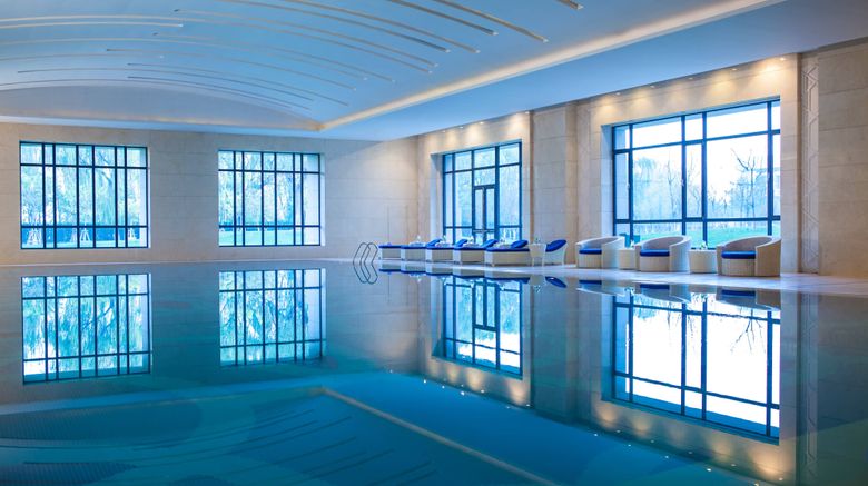 <b>Renaissance Tianjin Lakeview Hotel Pool</b>. Images powered by <a href="https://www.leonardoworldwide.com/" title="Leonardo Worldwide" target="_blank">Leonardo</a>.