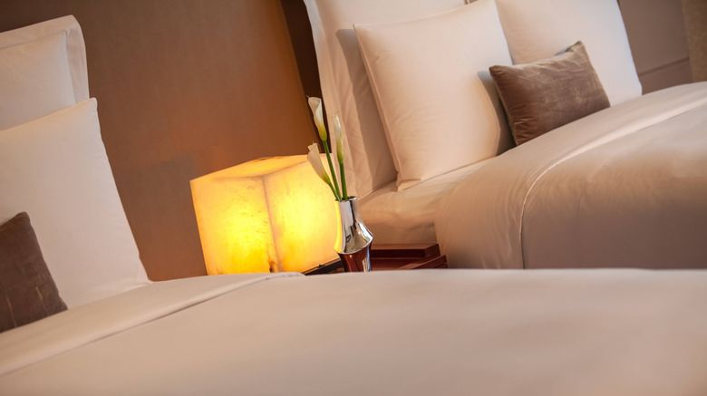 <b>Renaissance Tianjin Lakeview Hotel Room</b>. Images powered by <a href="https://www.leonardoworldwide.com/" title="Leonardo Worldwide" target="_blank">Leonardo</a>.