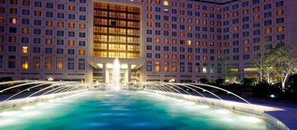 Renaissance Tianjin Lakeview Hotel Exterior