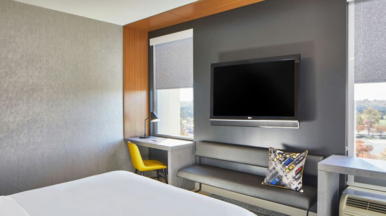 <b>aloft Dulles Airport North Room</b>. Images powered by <a href="https://www.leonardoworldwide.com/" title="Leonardo Worldwide" target="_blank">Leonardo</a>.