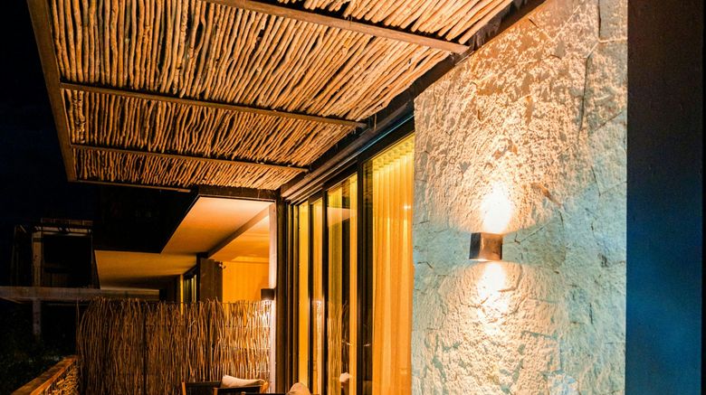 <b>Bloom Tulum Apartments Pool</b>. Images powered by <a href="https://www.leonardoworldwide.com/" title="Leonardo Worldwide" target="_blank">Leonardo</a>.