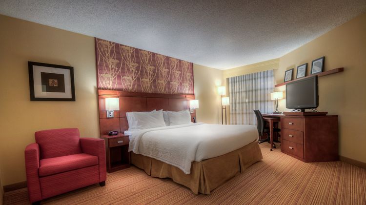 Courtyard Killeen Marriott Suite