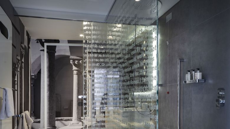 <b>Lords of Verona Apartments Room</b>. Images powered by <a href="https://www.leonardoworldwide.com/" title="Leonardo Worldwide" target="_blank">Leonardo</a>.