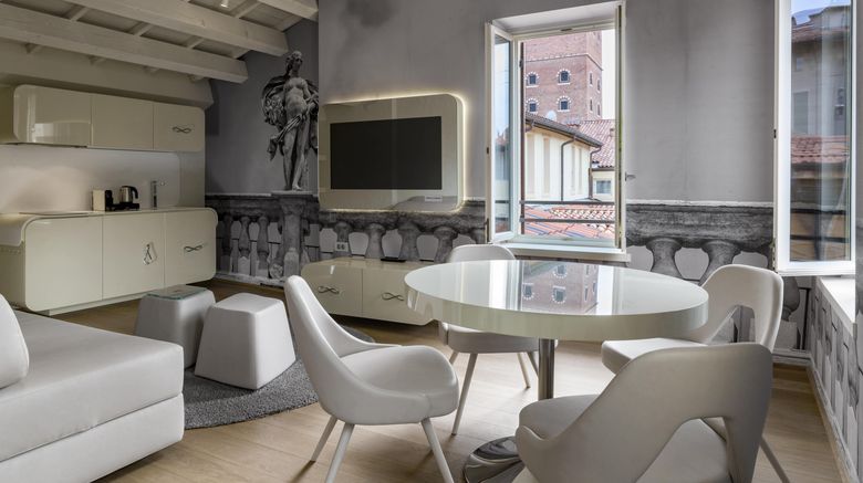 <b>Lords of Verona Apartments Room</b>. Images powered by <a href="https://www.leonardoworldwide.com/" title="Leonardo Worldwide" target="_blank">Leonardo</a>.