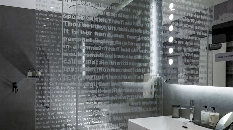 <b>Lords of Verona Apartments Room</b>. Images powered by <a href="https://www.leonardoworldwide.com/" title="Leonardo Worldwide" target="_blank">Leonardo</a>.