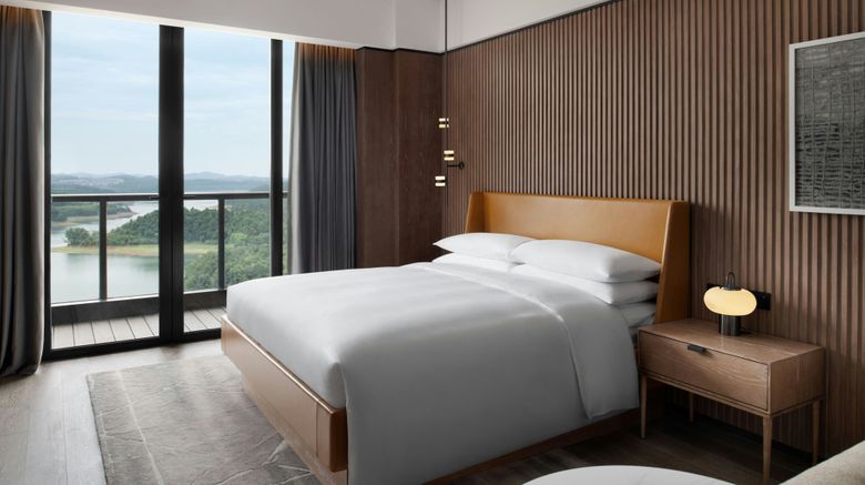 <b>Sheraton Mianyang Suite</b>. Images powered by <a href="https://www.leonardoworldwide.com/" title="Leonardo Worldwide" target="_blank">Leonardo</a>.