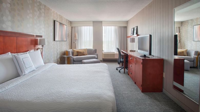 <b>Courtyard Wilmington Downtown Room</b>. Images powered by <a href="https://www.leonardoworldwide.com/" title="Leonardo Worldwide" target="_blank">Leonardo</a>.