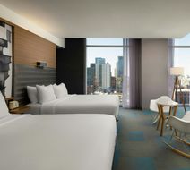 Aloft Chicago Downtown River North Room