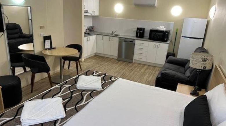 <b>City Centre Motor Inn Suite</b>. Images powered by <a href="https://www.leonardoworldwide.com/" title="Leonardo Worldwide" target="_blank">Leonardo</a>.