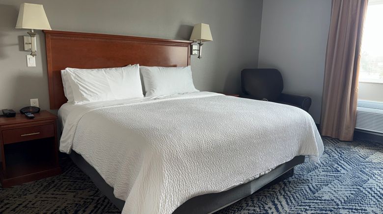 <b>Candlewood Suites La Porte Room</b>. Images powered by <a href="https://www.leonardoworldwide.com/" title="Leonardo Worldwide" target="_blank">Leonardo</a>.