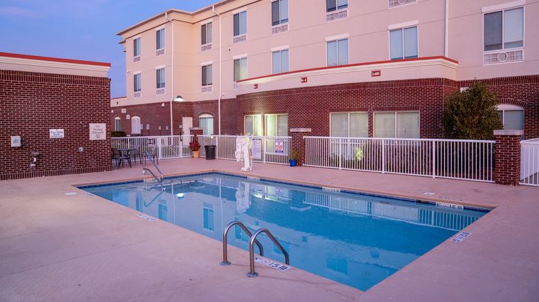<b>Holiday Inn Express Pembroke Pool</b>. Images powered by <a href="https://www.leonardoworldwide.com/" title="Leonardo Worldwide" target="_blank">Leonardo</a>.