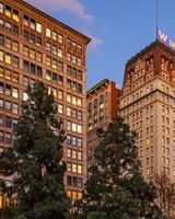 W New York Union Square