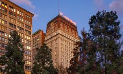W New York Union Square