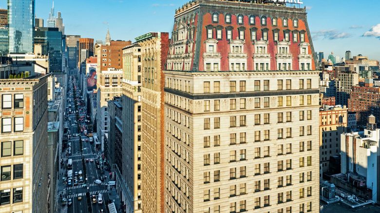 <b>W New York Union Square Exterior</b>. Images powered by <a href="https://www.leonardoworldwide.com/" title="Leonardo Worldwide" target="_blank">Leonardo</a>.