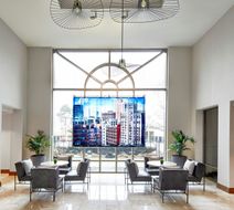 Detroit Metro Airport Marriott Lobby