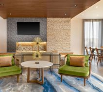 Fairfield Inn & Suites Marriott Lobby
