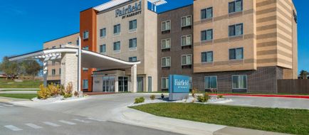 Fairfield Inn & Suites Marriott Exterior