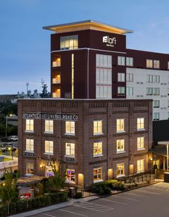 aloft Wilmington at Coastline Center