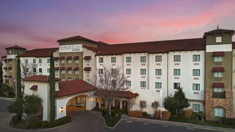 Courtyard Paso Robles Exterior