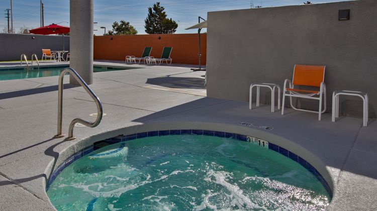 Holiday Inn Express Flagstaff Pool
