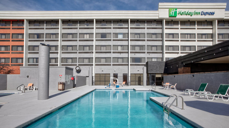 Holiday Inn Express Flagstaff Pool