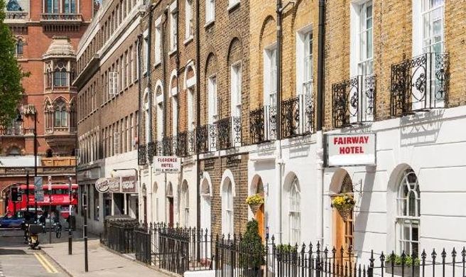 Fairway Hotel Exterior
