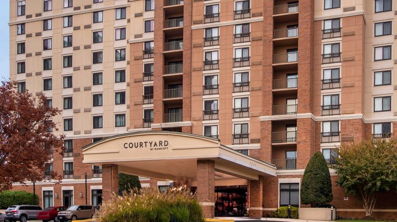 Courtyard Dunn Loring Fairfax Exterior. Images powered by <a href="https://www.leonardoworldwide.com" target="_blank" rel="noopener">Leonardo</a>.